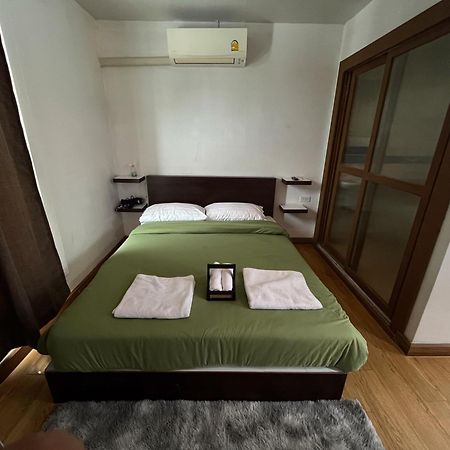 Bud Brew Beyond Dispensary And Hotel Bangkok Extérieur photo