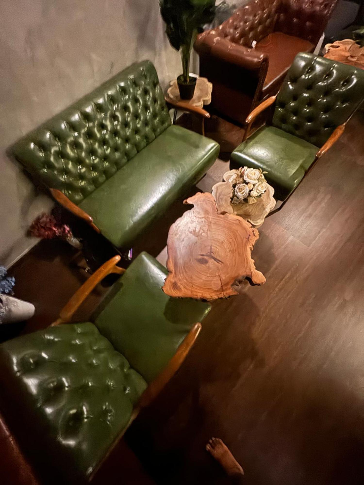 Bud Brew Beyond Dispensary And Hotel Bangkok Extérieur photo