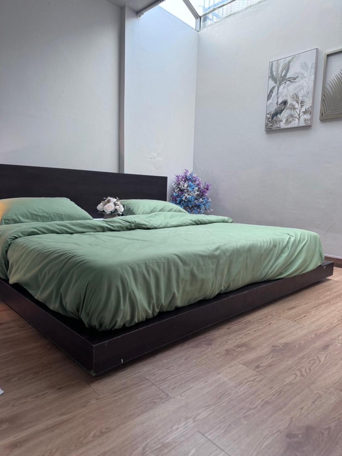 Bud Brew Beyond Dispensary And Hotel Bangkok Extérieur photo