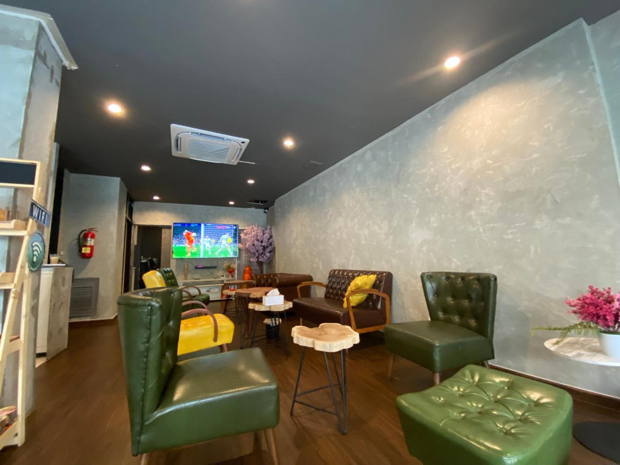 Bud Brew Beyond Dispensary And Hotel Bangkok Extérieur photo