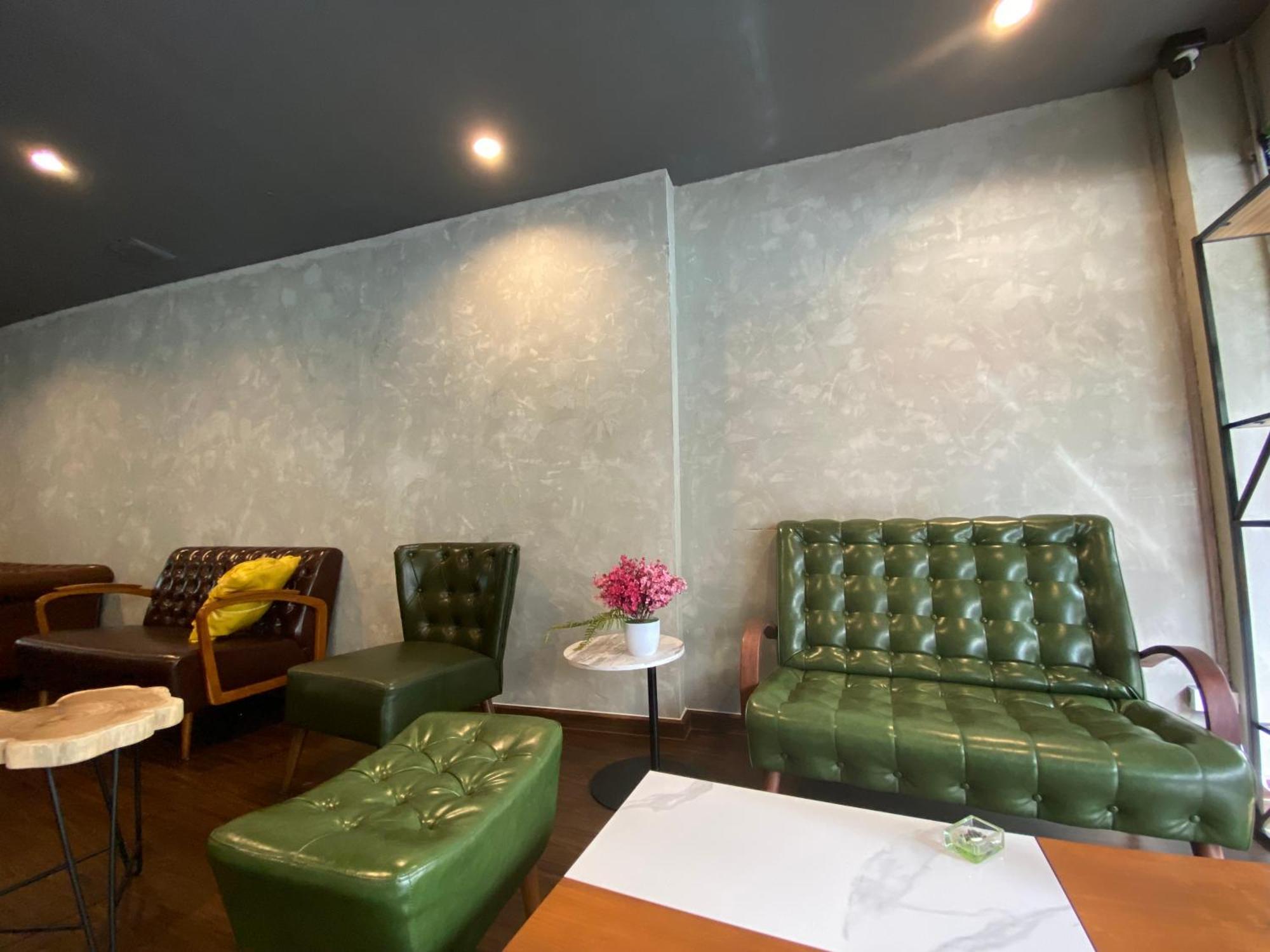 Bud Brew Beyond Dispensary And Hotel Bangkok Extérieur photo